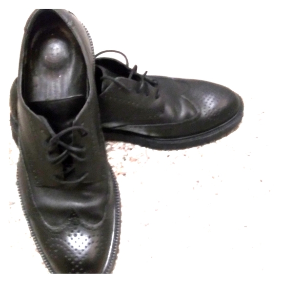 rockport black wingtip shoes